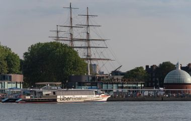Tour privato in battello da Londra a Greenwich con guida italiana