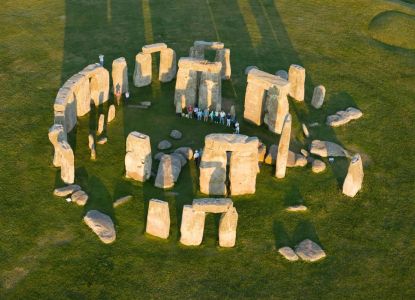 Tour dentro il cerchio di Stonehenge