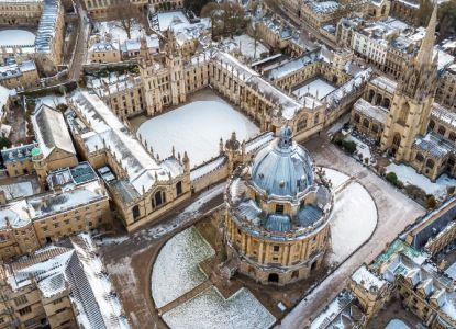 Il 26 dicembre visita Oxford, con un affascinante tour a piedi